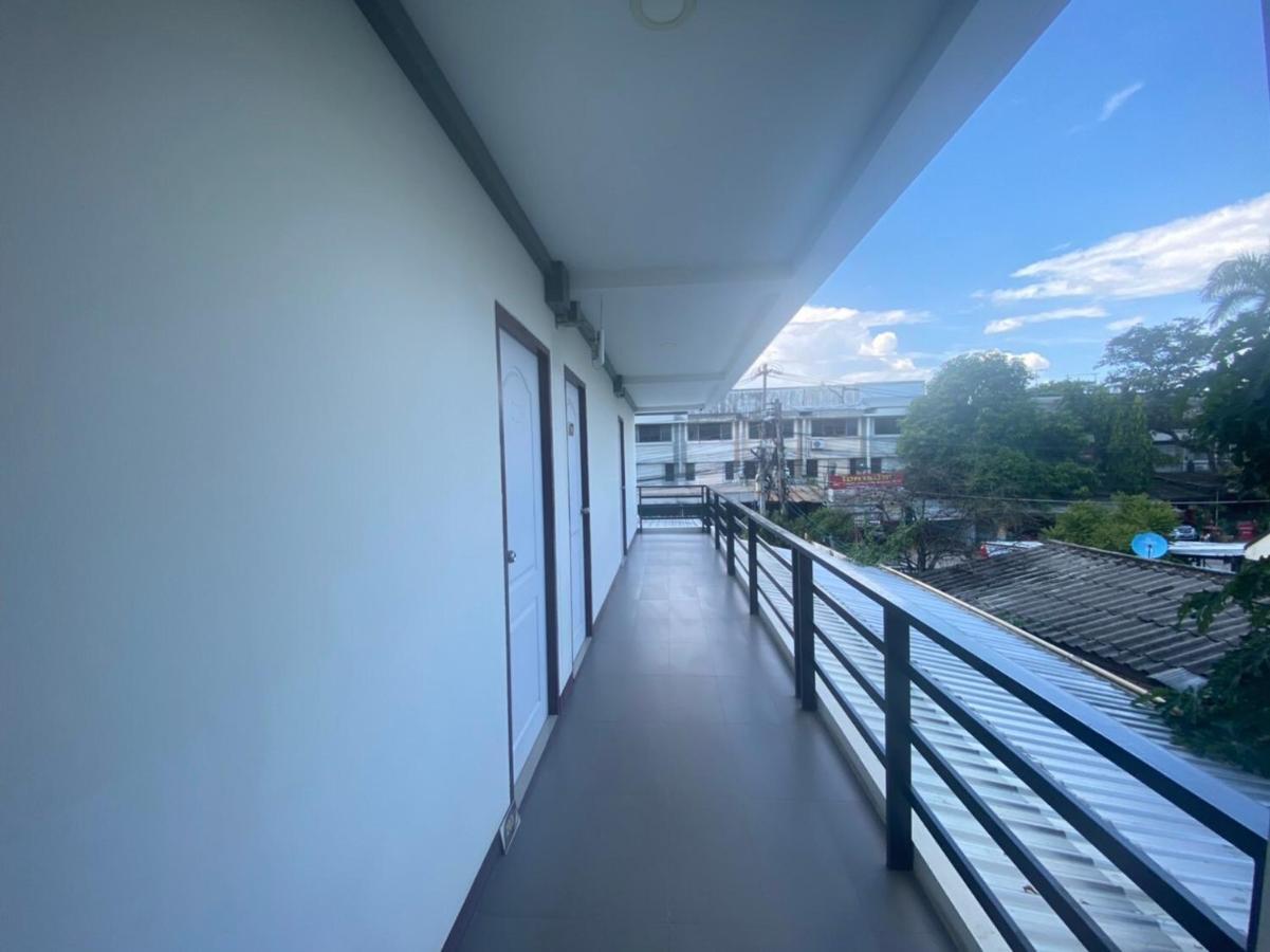 Oyo 1135 Triple A Residence Chiang Mai Exteriör bild