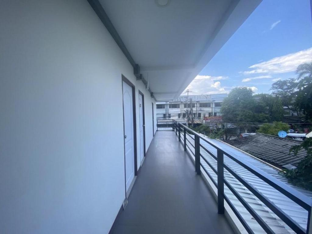 Oyo 1135 Triple A Residence Chiang Mai Exteriör bild