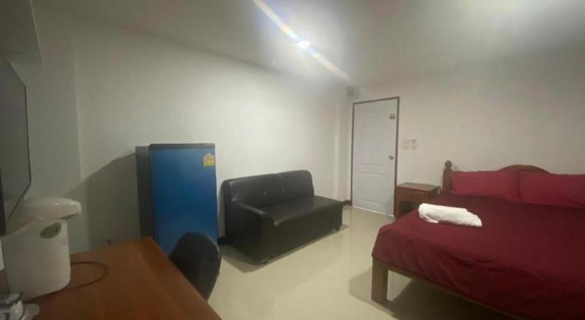 Oyo 1135 Triple A Residence Chiang Mai Exteriör bild